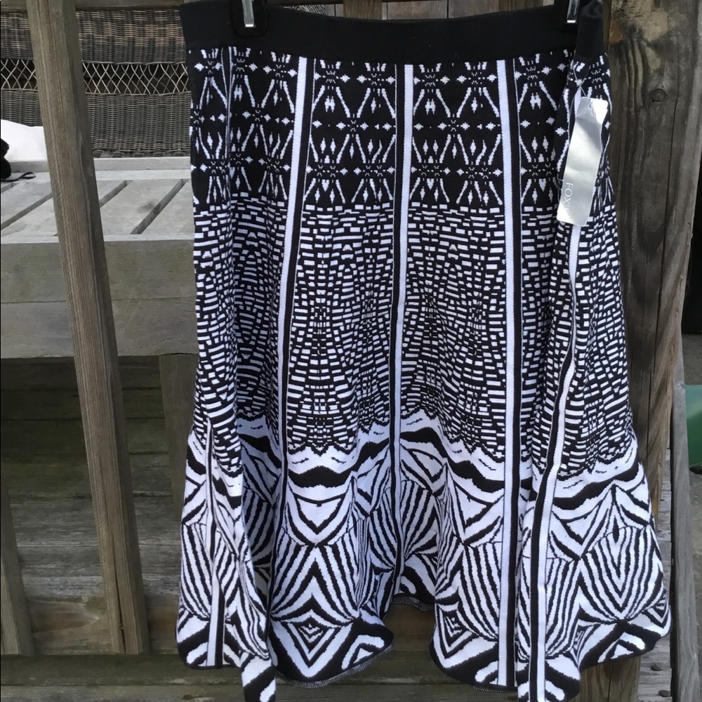 Flare knit skirt